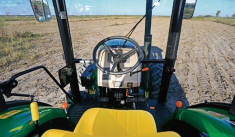 John Deere Farm Agricultural Tractors